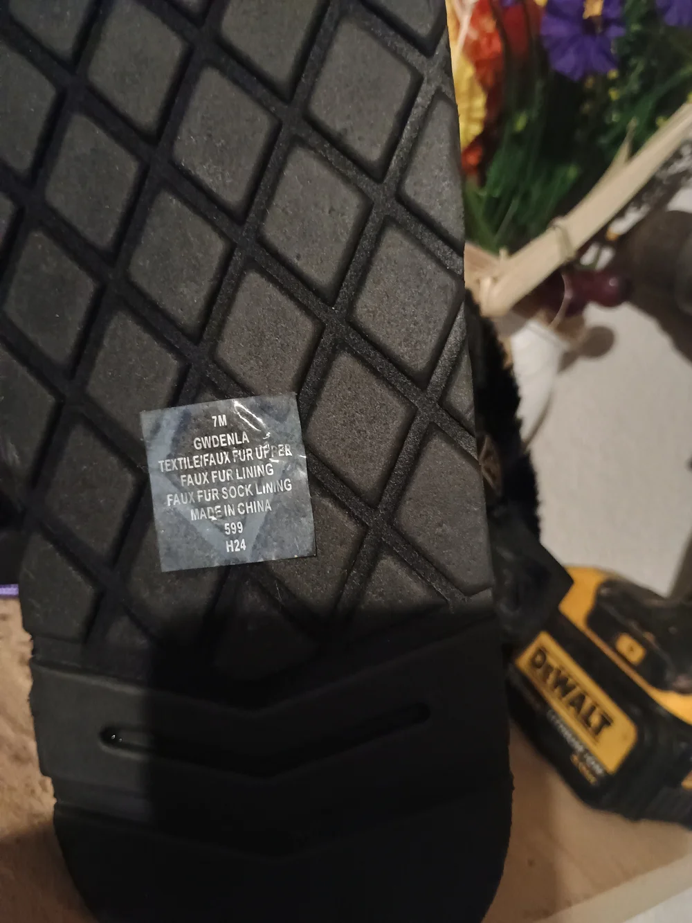 Guess stylish black
